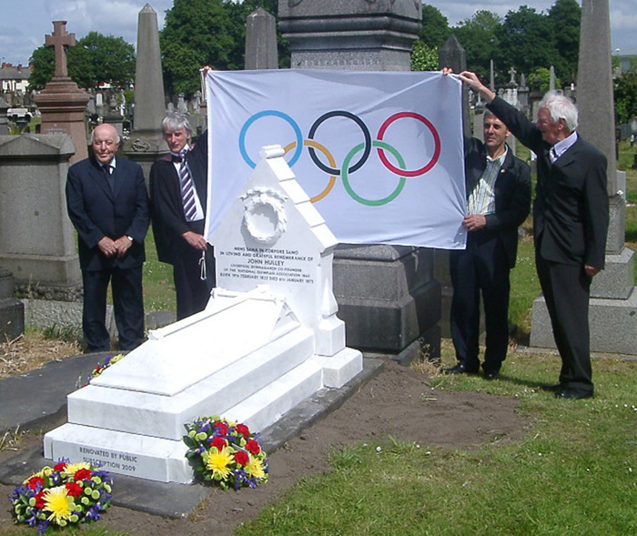 Three Trustees and Minister with the Olympic Flag - L to R - Mr Don Anthony, Rev Graham Murphy, Ray Physick and Ray Hulley